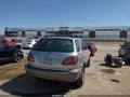 2000 Lexus RX 300 — photo 4 of 15 | VIN JT6GF10U4Y0067211