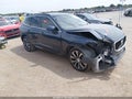 2022 Volvo XC60 — photo 1 of 16 | VIN YV4L12RK4N1046665