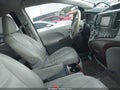 2013 Toyota Sienna — photo 5 of 15 | VIN 5TDYK3DC9DS372099