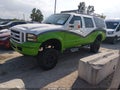 2000 Ford Excursion — photo 2 of 16 | VIN 1FMNU41S3YEA56039