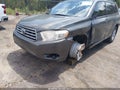 2010 Toyota Highlander — photo 18 of 22 | VIN 5TDZK3EH4AS001541
