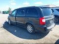 2015 Chrysler Town & Country — photo 3 of 16 | VIN 2C4RC1BG1FR602080