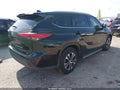 2022 Toyota Highlander — photo 4 of 17 | VIN 5TDGZRAH0NS130152
