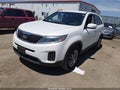 2015 Kia Sorento — photo 2 of 11 | VIN 5XYKT3A69FG657323