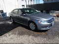 2012 Volkswagen Passat — photo 1 of 16 | VIN 1VWAP7A38CC015850
