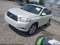 2010 Toyota Highlander — photo 2 of 11 | VIN 5TDDK3EH0AS012031