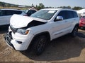 2017 Jeep Grand Cherokee — photo 2 of 17 | VIN 1C4RJFBGXHC914574