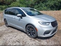 2023 Chrysler Pacifica — photo 1 of 11 | VIN 2C4RC1BG5PR507958