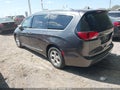 2017 Chrysler Pacifica — photo 3 of 11 | VIN 2C4RC1N71HR740054