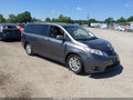 2011 Toyota Sienna — photo 1 of 17 | VIN 5TDYK3DC4BS030637