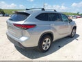 2023 Toyota Highlander Hybrid — photo 4 of 16 | VIN 5TDZARAH9PS020929