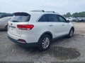 2016 Kia Sorento — photo 4 of 11 | VIN 5XYPG4A31GG100493