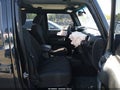 2017 Jeep Wrangler Unlimited — photo 5 of 18 | VIN 1C4BJWDG4HL731427