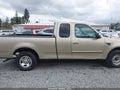 2000 Ford F-150 — photo 13 of 18 | VIN 2FTRX17L8YCA22096