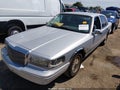 1996 Lincoln Town Car — photo 2 of 16 | VIN 1LNLM82W3TY648645