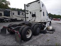 2018 Freightliner New Cascadia 126 — photo 4 of 10 | VIN 3AKJHHDRXJSJW5555