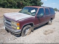 1995 Chevrolet Suburban — photo 2 of 10 | VIN 1GNFK16K5SJ418433
