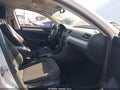 2016 Volkswagen Passat — photo 5 of 18 | VIN 1VWAT7A37GC016957