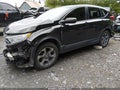 2019 Honda CR-V — photo 2 of 17 | VIN 7FARW2H83KE030260