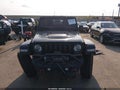 2018 Jeep Wrangler Unlimited — photo 11 of 15 | VIN 1C4HJXFG4JW318540