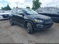 2018 Jeep Compass — photo 1 of 16 | VIN 3C4NJDDB9JT129817