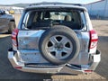 2011 Toyota RAV4 — photo 17 of 19 | VIN 2T3BF4DV1BW102054