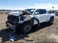 2019 Toyota Tacoma — photo 2 of 21 | VIN 3TMDZ5BN2KM055109