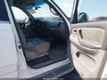 2003 Toyota Sequoia — photo 5 of 12 | VIN 5TDZT34A83S156081