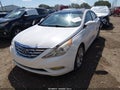 2012 Hyundai Sonata — photo 2 of 17 | VIN 5NPEC4AB0CH327381