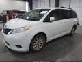 2013 Toyota Sienna — photo 2 of 17 | VIN 5TDJK3DC1DS052194