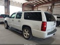 2008 Chevrolet Suburban 1500 — photo 3 of 16 | VIN 3GNFK16308G162141