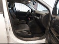 2016 Jeep Compass — photo 5 of 17 | VIN 1C4NJDBBXGD780228
