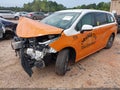 2024 Toyota Sienna — photo 2 of 16 | VIN 5TDKRKEC7RS190662
