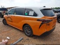 2024 Toyota Sienna — photo 3 of 16 | VIN 5TDKRKEC7RS190662