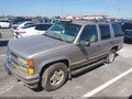 1999 Chevrolet Tahoe — photo 2 of 11 | VIN 1GNEK13R7XJ318127