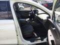 2019 Hyundai Santa Fe — photo 5 of 17 | VIN 5NMS33AD6KH092527