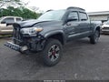 2017 Toyota Tacoma — photo 2 of 22 | VIN 3TMDZ5BN1HM025964