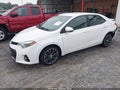 2016 Toyota Corolla — photo 2 of 16 | VIN 2T1BURHE9GC549388