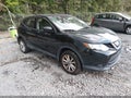 2019 Nissan Rogue Sport — photo 1 of 17 | VIN JN1BJ1CR3KW340641