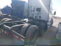 2020 Kenworth T680 — photo 4 of 17 | VIN 1XKYDP9X7LJ401872