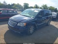 2016 Chrysler Town & Country — photo 2 of 16 | VIN 2C4RC1BGXGR142385