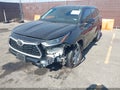 2021 Toyota Highlander — photo 2 of 17 | VIN 5TDCZRAH0MS033935