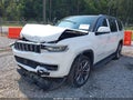 2022 Jeep Wagoneer — photo 2 of 17 | VIN 1C4SJVBT7NS177943