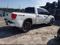 2013 Nissan Titan — photo 4 of 16 | VIN 1N6BA0EC0DN310597