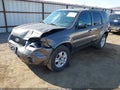 2005 Ford Escape — photo 2 of 14 | VIN 1FMYU94145KA75595
