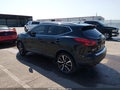 2017 Nissan Rogue Sport — photo 3 of 16 | VIN JN1BJ1CR0HW103081