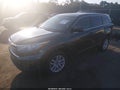 2016 Toyota Highlander — photo 2 of 17 | VIN 5TDBKRFH2GS331979