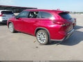 2021 Toyota Highlander — photo 3 of 16 | VIN 5TDDZRBH0MS074827