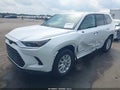 2026 Toyota Highlander — photo 2 of 17 | VIN 5TDAAAA57TS035928