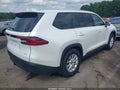 2026 Toyota Highlander — photo 4 of 17 | VIN 5TDAAAA57TS035928